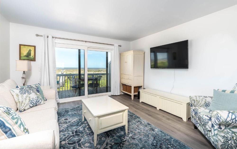 Oceanfront Corner Unit - Unobstructed Ocean Views